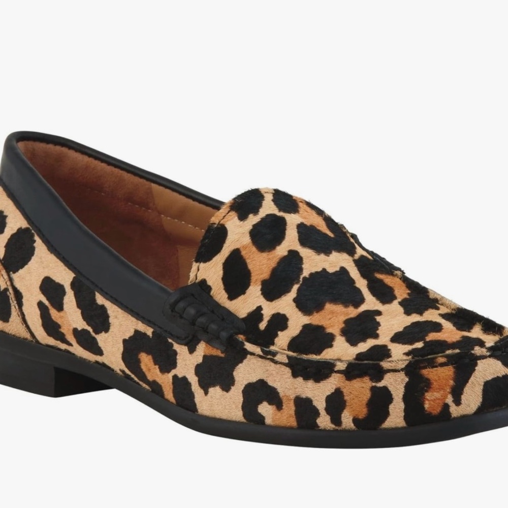 Katie Classic Slip on Camel Leopard Print Loafers, women’s size 10, NWB